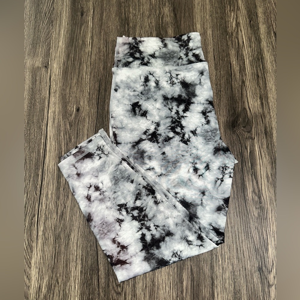 Stylish Tie-Dye Leggings